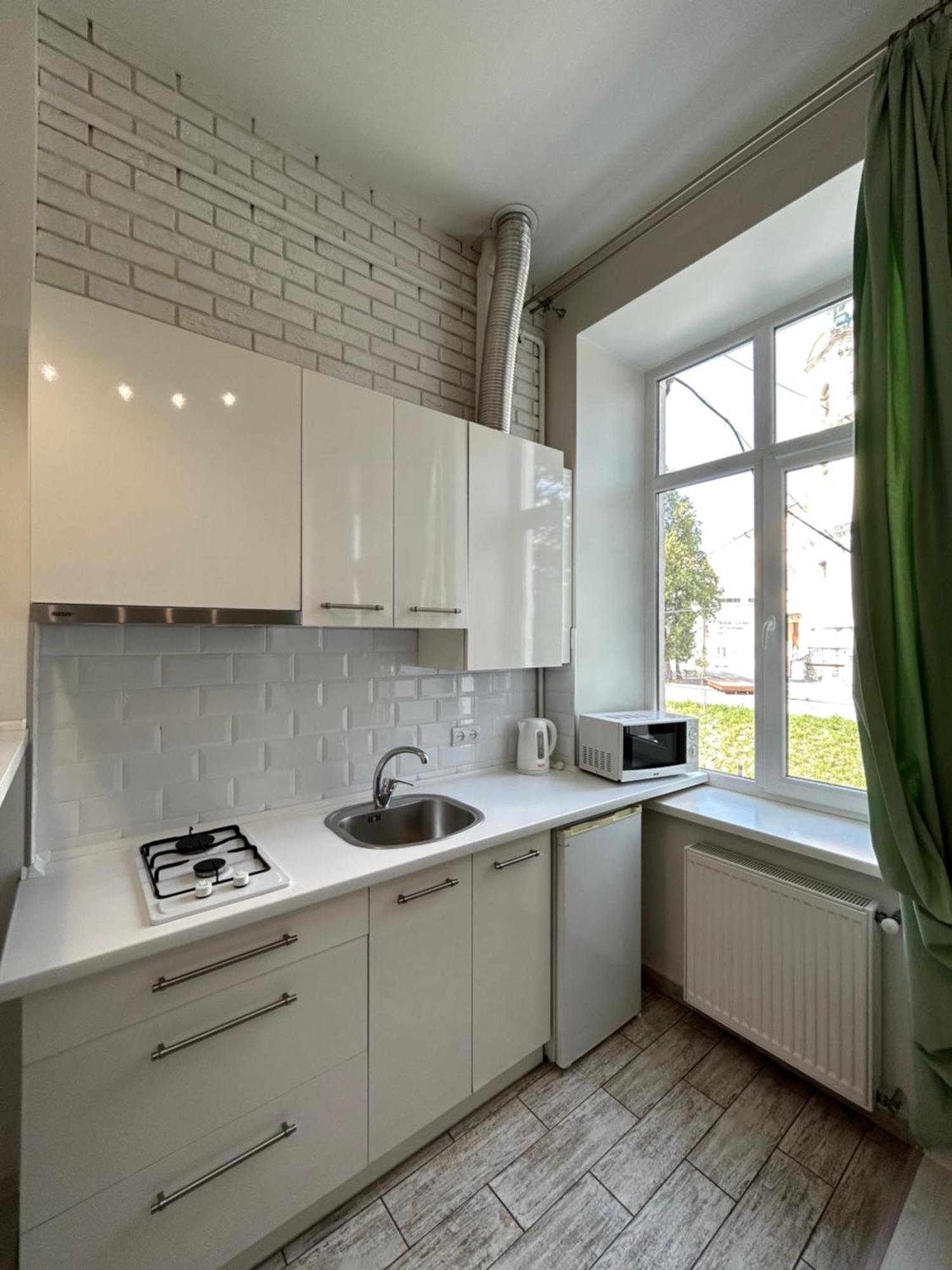 Modern Apartment In Old City Center Львов Экстерьер фото